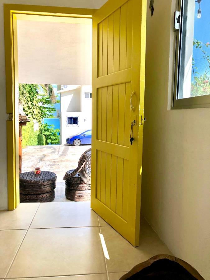 Casa Sol Y Luna Bacalar Bed & Breakfast Екстериор снимка
