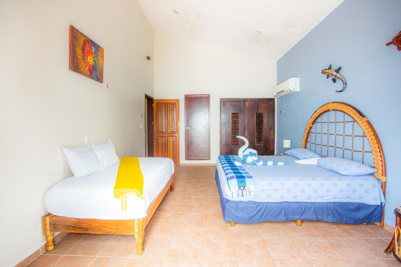 Casa Sol Y Luna Bacalar Bed & Breakfast Екстериор снимка